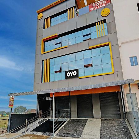 Oyo Flagship Hotel Star Inn Kánpur Kültér fotó